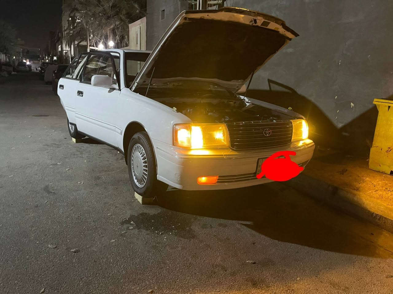 السلام عليكم راس الثور موديل 98 ايسر بلاد كويتي الساير مكينه وكير 3000 حداديه جديده تخم تاير جديد تبريد ثلج حداديه جديده مكفوله من القصه والنقل جثه والعيب الشرعي وكافه الاصوليات سياره جديده باعنا الكلمه جاهزه وباسمي رقم دولي هزه جديده سنويه جديده لغايه 2031 رقم الهاتف ***********
