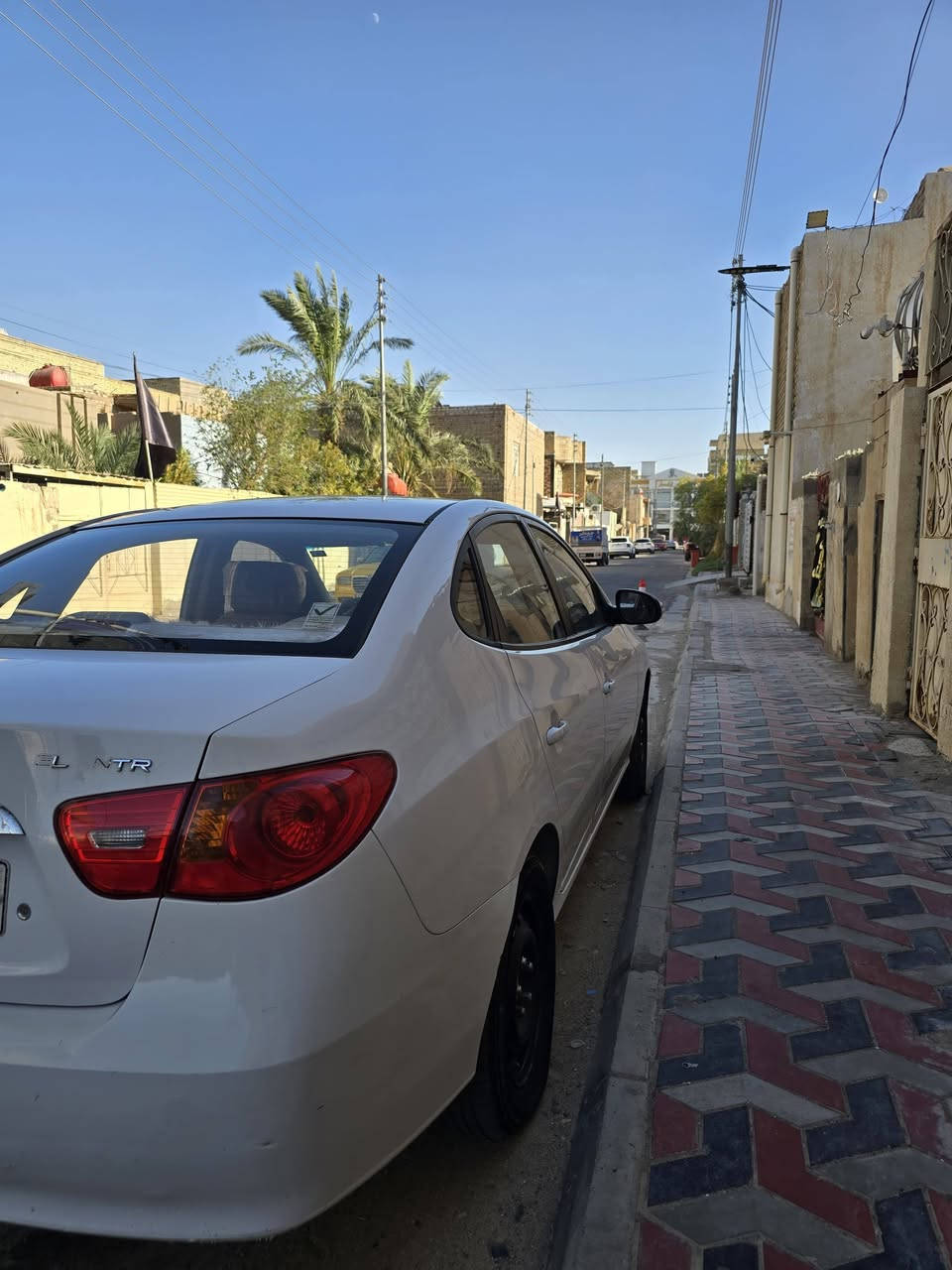 سلام عليكم انترا موديل ١١ رقم بغداد بسمي مداور ثاني يوم كير مكينه مكفولات تبريد ثلج وسونار بلمنشور مكاني ميسان سعره ١١٥وبيه مجال قليل ستفسار ***********
