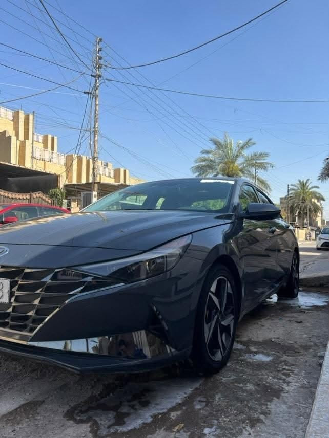 السلام عليكم 👋
للبيع هونداي النترا  ( فول مواصفات هايبرد)
موديل 2023 
وارد أمريكي حادث  خفيف دعامية خلفية صور الحادث داخل المنشور 
بدون ايرباك 
كير مكينة كفالة 1600 هايبرد 
مواصفات السيارة فول ✅
كشن كهرباء +جلد
تدفئة تبريد كشنات 
فول تحكمات ستيرن 
اشاير مري 
فتحة سقف 
رادار أمامي + رادار  خلفي + رادار جانبي + توقف ذاتي 
قيادة ذاتية + تحديد مسار + كروز مثبت سرعة + نقطة عمياء 
داخل اسود 
شاشة متصلة + كار بلي 
انارة محيطية 64 لون 
وضعيات قيادة 
NORMAL
🏁SPORT
SMART
لـد نهاري 
بك لايت لد 
هاند بريك بصمة 
بصمة تشغيل + تشغيل عن بعد 
دخول ذكي + ترحيب 
صندوق ذكي فتح عند الاقتراب 
مانع انزلاق 
ويل كب كروم حجم 17 
منافذ شحن تايبسي 
منفذ USB 
كامرة خلفية دوارة 
وبعد بيها مواصفات
للاستفسار السعر واتساب 
مكان السيارة بغداد 
رقم بغداد الدولي الجديد باسمي تحويل مباشر 
للاستفسار *********** بي واتساب  
#القريشي #بيع #سيارتك #النترا_تقفل_ملفك #هايبرد 
القريشي - بيع وشراء كافة أنواع السيارات
