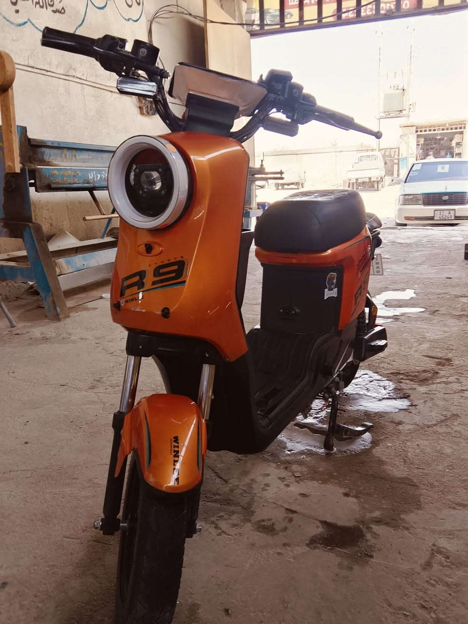 سلام عليك دراجه R9 جديده موديل 2025 دراجه بطاريات جديدات سعر 350 المكان البصرة الزبير *********** بيه واتساب
