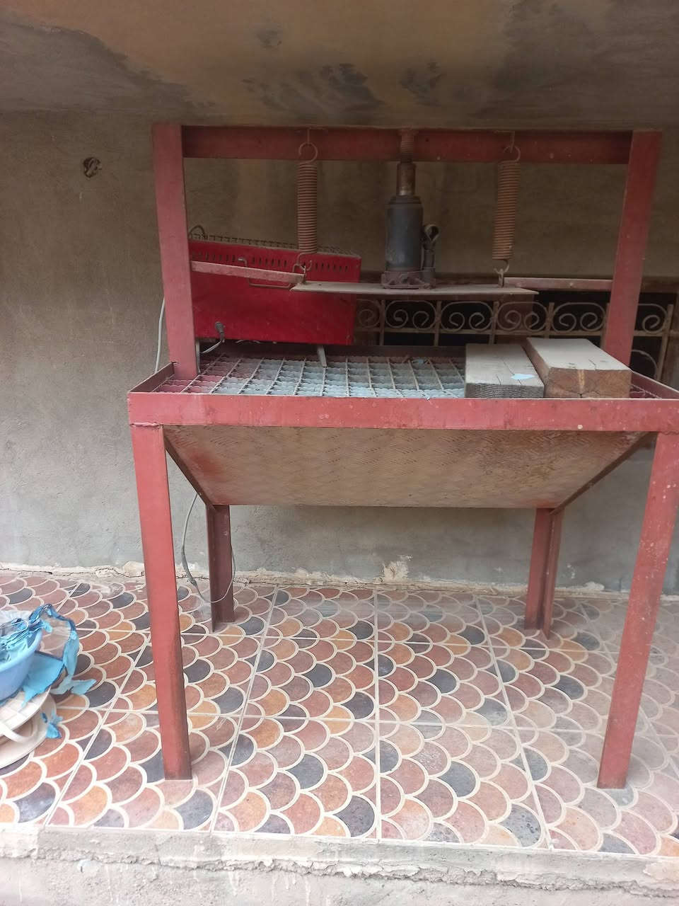 معصارة دبس • حديد ثقيل • بهرز