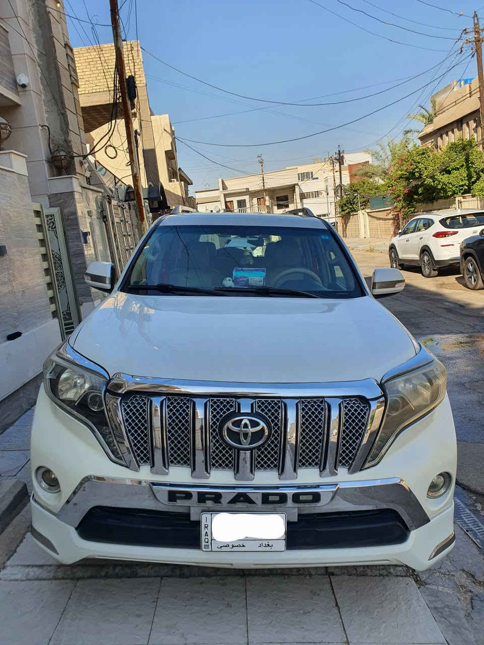 برادو كويتي موديل 2012 TXL محدثة 2017 ماشية 166 مكفولة عدا بيها بارد بالبنيد وصبغ بالجاملغ الأيمن

● فول مواصفات فتحة
● محرك 4000
● 6 سلندر 
● دبل تانكي
● ثلاجة داخلية

سونارها موجود مع الصور
السعر 260 ورقة وبي مجال بسيط

الاتصال ***********
