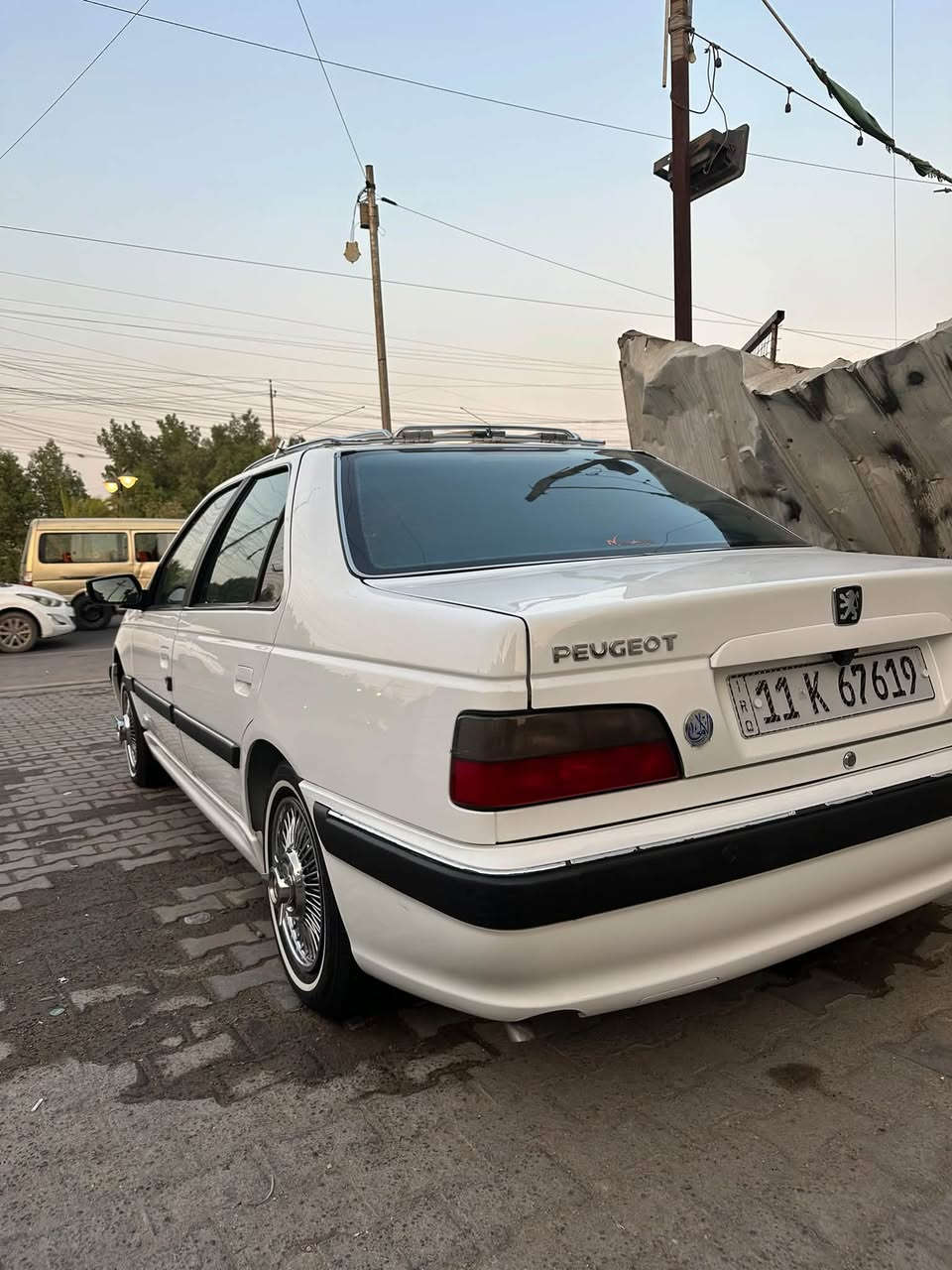 سلام وعليكم بيجو بارص مديل 2025 سياره كفاله عامه ماشيه 26 الف سبير ما نازل ع وضع شركه دوشمه عام مكاني بغداد 
ملاحضه سياره بدون غراض ***********
