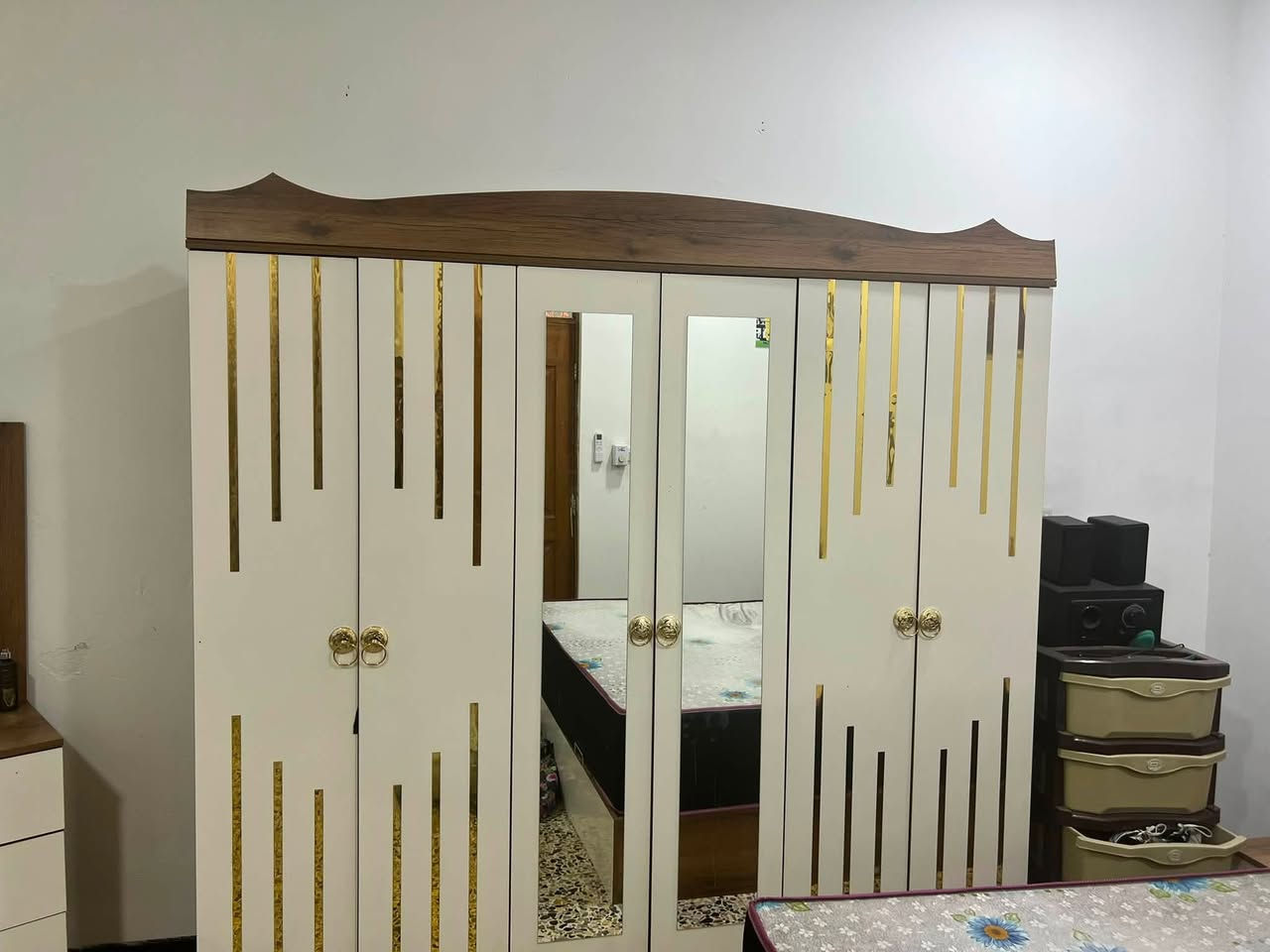غرفه نوم تركي سعر 400 وبيه مجال حك جيتك بغداد الغزاليه ***********
