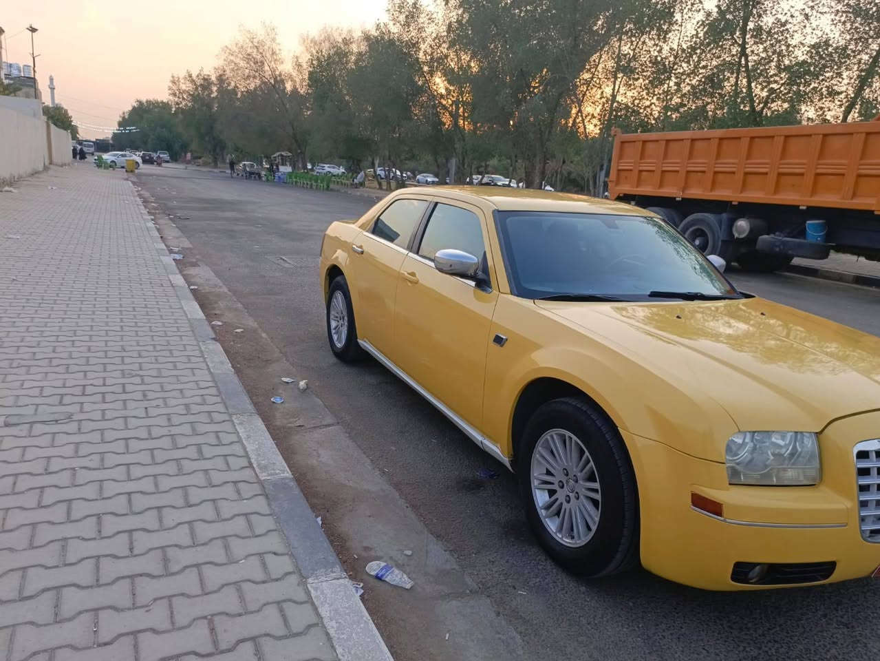 اوباما 10اصل رقم بغداد جاهزه ومكفوله ماعده المشر عليه بيه ضربه تبريد عاطل محرك وكير وحداديه جداد مكان السياره نجف السعر 100بس بيع ***********
