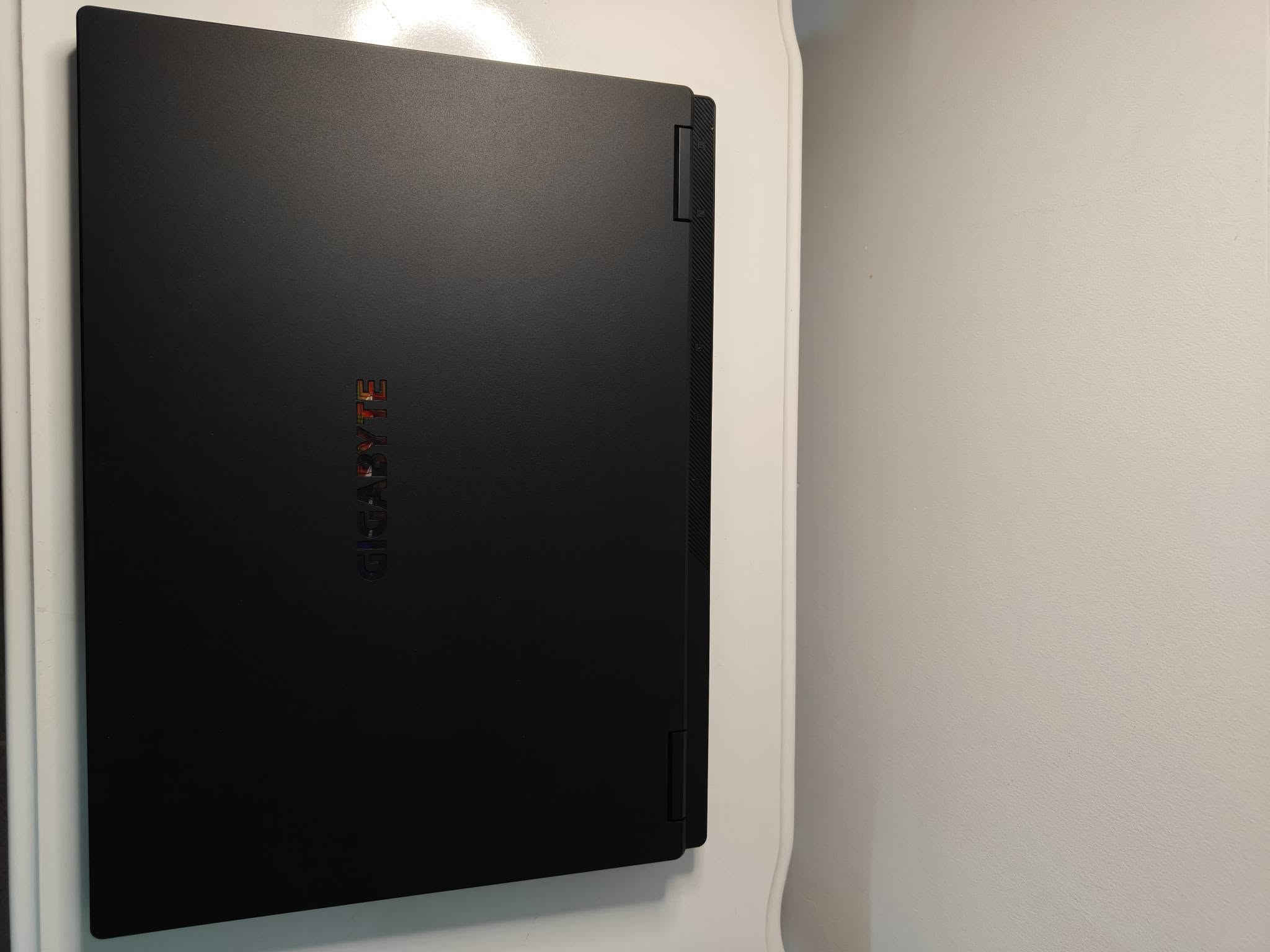 Gigabyte Gaming A16
المعالج:
Intel® Core™ i7-13620H (10 Cores / 16 Threads, up to 4.90 GHz)
كرت الشاشة:
NVIDIA® GeForce RTX™ 5060 (8GB GDDR7) + Intel® UHD
الرام:
16GB DDR5 (Ultra-Fast Multi-Tasking)
التخزين:
512GB PCIe NVMe M.2 SSD (Instant Loading & High-Speed Booting)
الحالة/الشاشة:
16.0" WUXGA (1920x1200), 16:10, 165Hz, IPS
السعر: مليون و 625 ويا التوصيل 
للتواصل ***********
