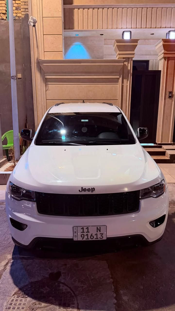 السلام عليكم 
جيب جراند شيروكي لاريدو
موديل 2019
وارد امريكي حادث بسيط جداً موضح بالصور المرفقه بدون لا شاصي ولا لغد ولا دواخل 
ماشيه 72000 كم حقيقي شرط الفحص 
رقم بغداد مشروع وطني بأسمي تحويل وين ما يعجبك 
بنفس اليوم 
السياره جديده ومحافظ عليها واستخدامها شخصي وقليل 
الحداديه جديده ودسكات جديده ومصفر فلنجات وتبريد ثلج وفان عاصفه 
المواصفات :
شاشه وسط لمس نظام كار بلي أوامر صوتيه 
كامره خلفيه 360 درجه 
تحكم استيرن وقفل سرعه 
نقطه عمياء 
بريك خلفي اوتو للمسافات القريبه 
مقعد السائق كهرباء 
لايت زنون عالي ناصي درجه اولى 
بريك اي بي اس 
دخول ذكي وأشاره ترحيب 
مانع انزلاق ومثبت سرعه 
ثلاث انظمه قياده ( سبورت + ايكو + نورمال ) 
وبعد الموصفات المعرفه الاعتياديه للجيب 
السعر 210 
هـ ***********
