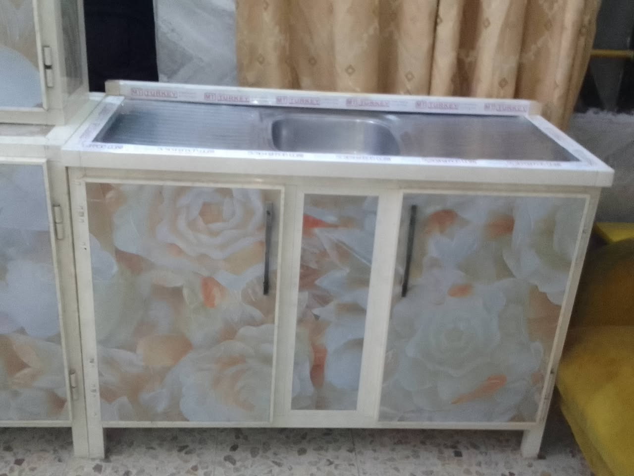 للبيع • بغداد حي أور • مقابل جامع الفردوس