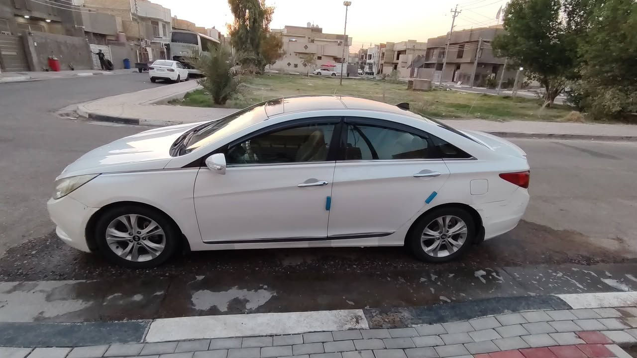 سوناتا خليجي ١١ رقم بغداد بيها رش ٤ قطع بدون حادث اثر دحجات وشخوط بدون معجون فقط رش 
كير مكينه تبريد حدادية كهربائيات كله تمام مابيها نقوصات 
105 وبيها مجال او مراوس حسب القناعه عنواني كربلاء ***********
