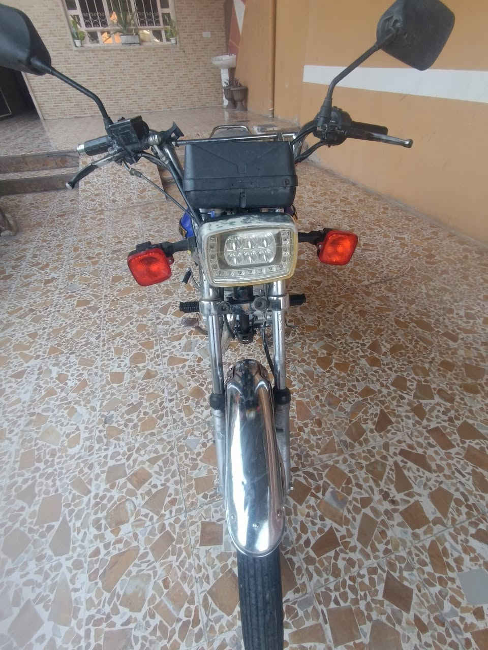 سيفان 2020 شرط كلو شغال سلف كهربائيات فول سعر 425/***********
