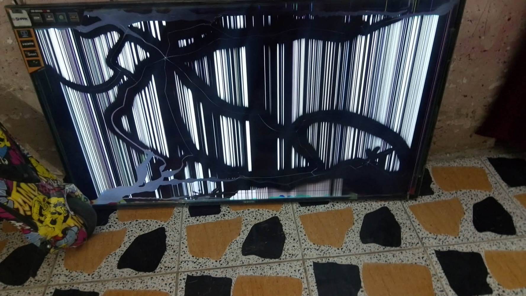 بلازما ٥٥ بوصة • شاشة معطلة • نص شغال