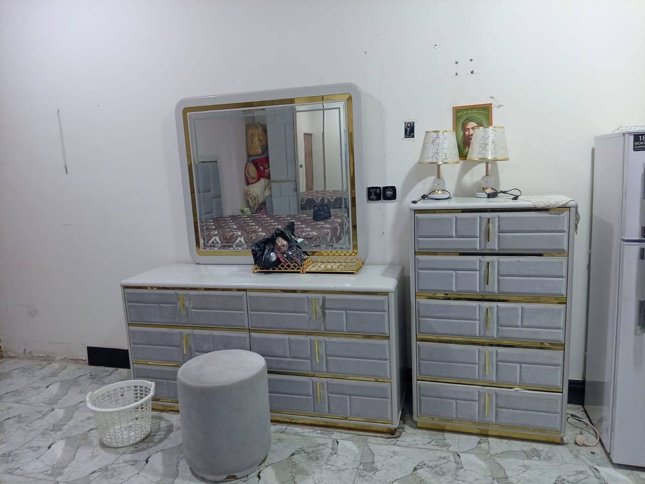 يل سلام عليكم  قرفة نوع تركي درجة اولا ثقيل مقذف سعرها مليونين وبيها مجال قليل استخداد قليل جدا لزبير محلة شمال للستفسار ***********
