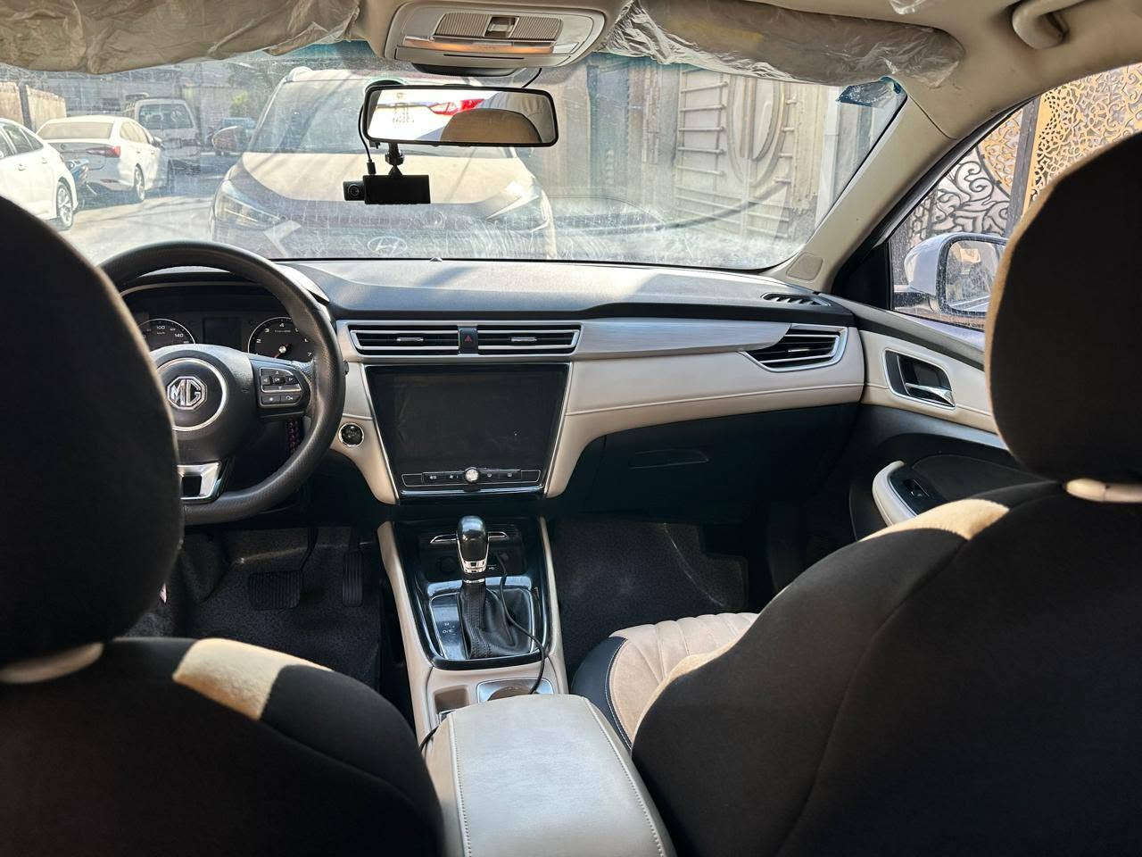 للبيع او مراوس Mg5 لون ابيض رقم بغداد بأسمي سيارة جديدة ماشية ٤٤ الف كيلو فقط موديل ٢٠٢٤ فول فول 
بصمة شاشة كبيرة سايد بريك دكمه والمقاعد جلد 
مدوشمة وايضا الارضية جلد 
سيارة متعوب عليها بنزين محسن ودهن اصلي مكاني بغداد للاعظمية 
السعر ١٠٥ للاستفسار 
***********
