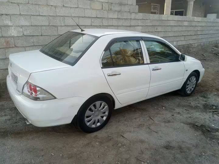 السلام عليكم الانسر 11 بيضه رقم بغداد بسمي شرط التحويل سونار موجود بل منشور  بدون داخل بدون ضربه سيارة جديدة مال جناي بيه بنيد فقط صبغ والهلال الخلفي شويه بدون داخل سيارة محرك وكير كفاله عامه تبريد ثلج صدر امامي خلفي جديد تخم تايرات جديد سنويه 28 شرط التحويل مكاني ديالى الخالص السعر 88 وبيه مجال الشراي يتصل ‏‪***********‬‏
