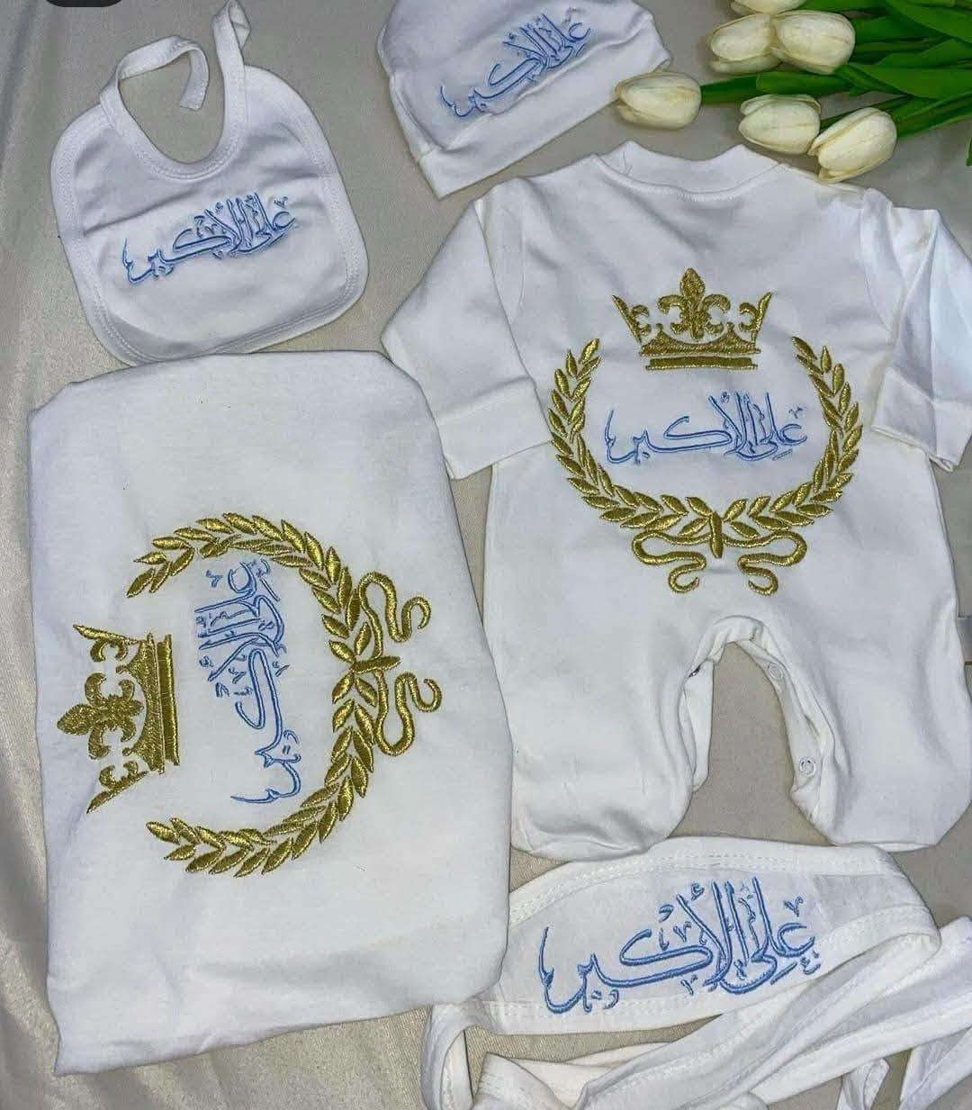 عرررض ___تفليش ___رغم ارتفاع الاسعار 
سيت مستشفى __متكون من 5 قطع __
السعر 25 فقط __والتوصيل مجاني 😳😉

نص مكتوب في الصور:
- @khayal.em
- رهف لتجهيزات حديثي الولاده
- رهف لتجهيزات حديثي الولاده واتساب ***********
