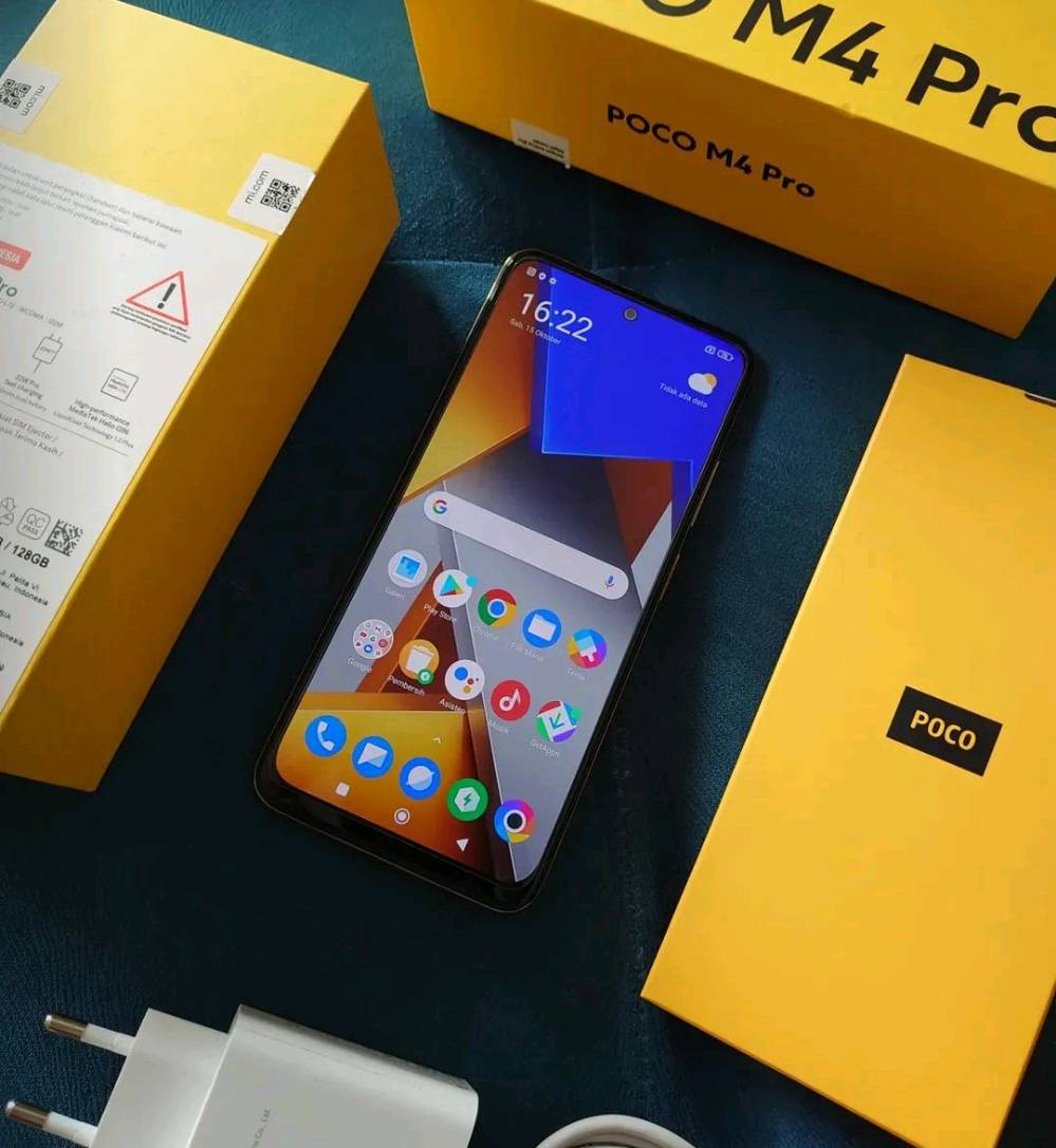 بوكو M4 برو 5G • ٢٥٦ جيجا ٨ رام • بطارية ٥٠٠٠
