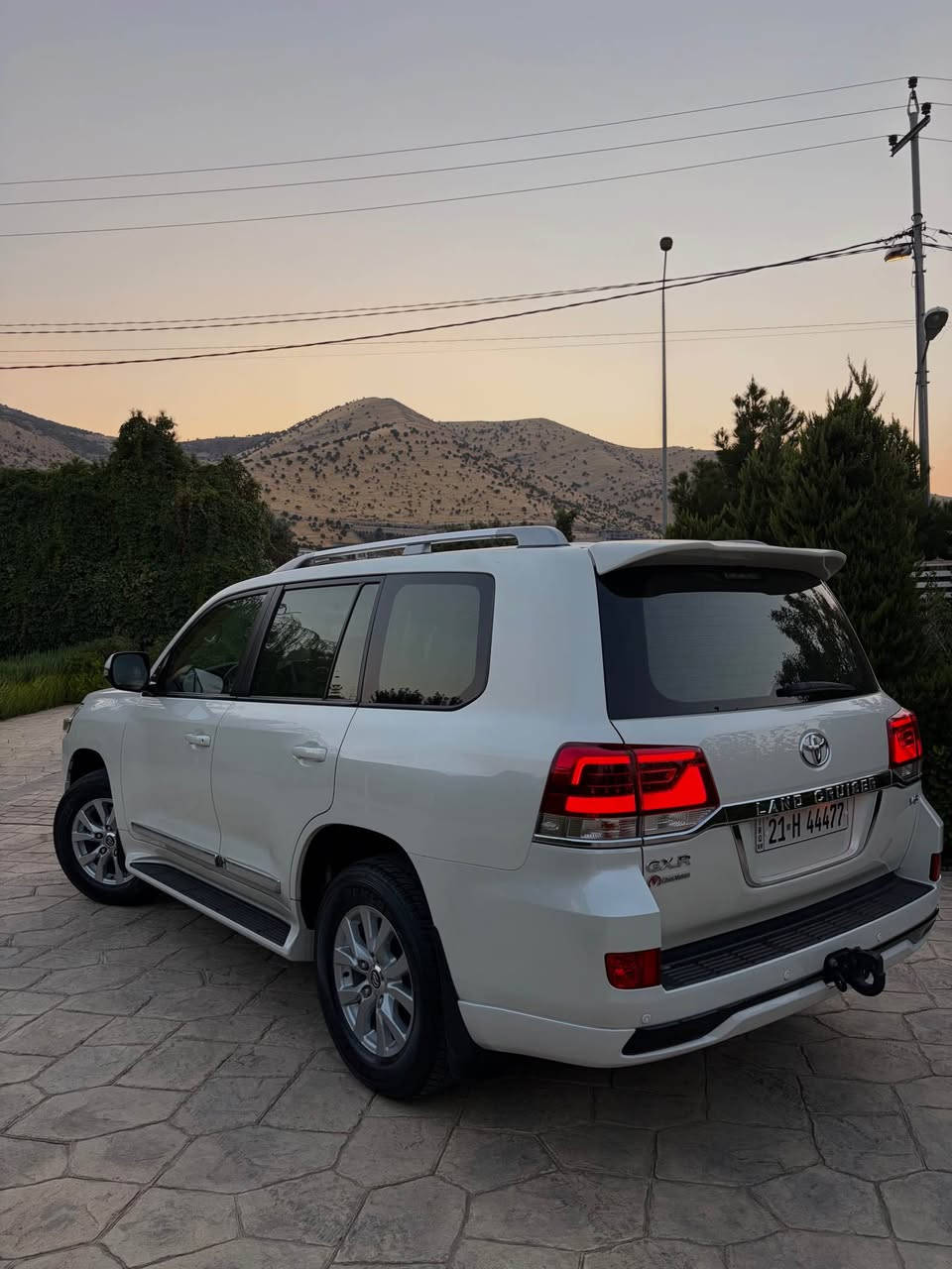 Toyota Land Cruiser 
2016
GXR-V6
63.000km
شەریکە بریەمی ئەسلی
Full ppf ضمان۱٠ سنوات
مکفولل کفالە عامە  
کیلومەتر بشرط
کشن جلد
کشن هربای
حاسات امامی و خلفی 
تشغیل عن بعید
شحن موبایل
مرایات شفط
دی ڤیدی سقف
سلاجە 
تبرید مرکزی
لایتات -LED
تاقم تایرات دانلوپ اصلی شەریکە
مكان سياره سليمانيه
***********☎️✅ السليمانية, العراق
