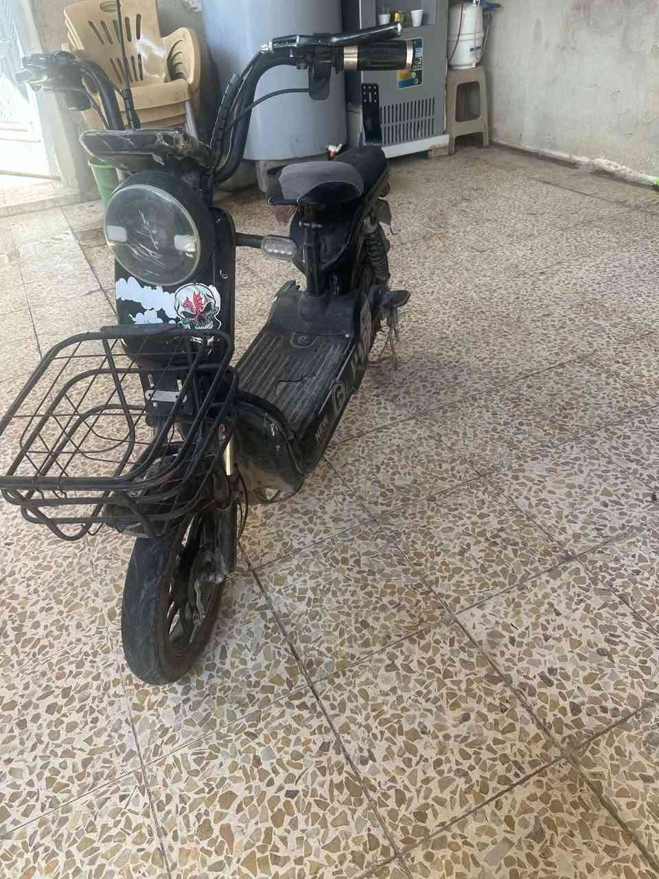 معروض للبيع ..دراجة شحن مطلوب السعر المطلوب 150 الف وبيها مجال
‏‪***********‬‏
