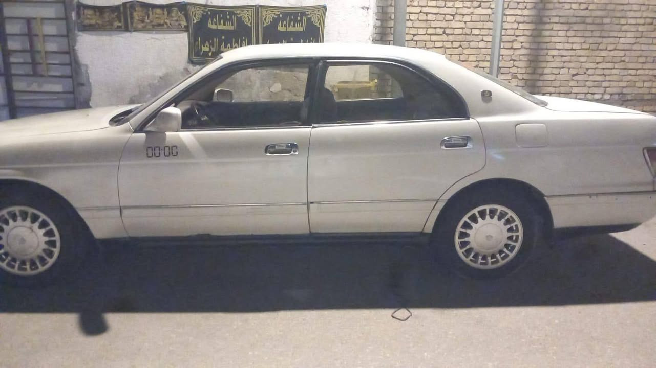 للبيع فقط    السعر 50 وبيه مجال
بطه موديل 1995 لؤلوي
راعيه يمي  
السنوية الى 2030
داخله هزه
مكفولة مكينه وگير ومن الكصه ونقل جثه 
والعيب الشرعي
مكينه وكير  وكهربائيات
البصره, ***********
