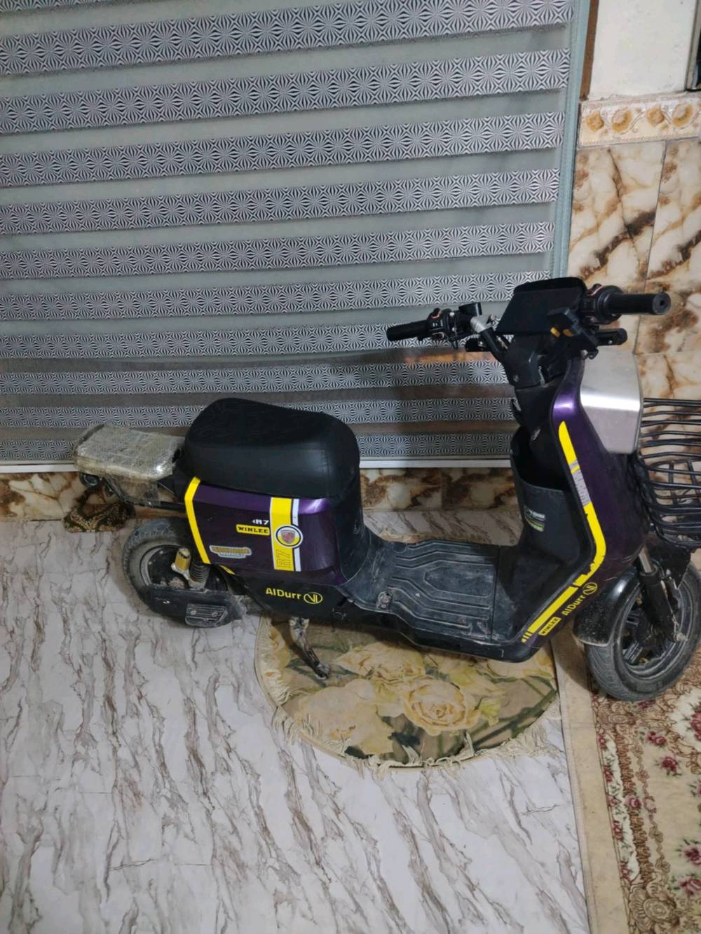 ار سبعه نضيفه وبطارياته كلشي ما بيهن نضيفات وسعر تلاثميه وخميسن وبيه مجال بسيط للاستفسار مراسلت الصفحه