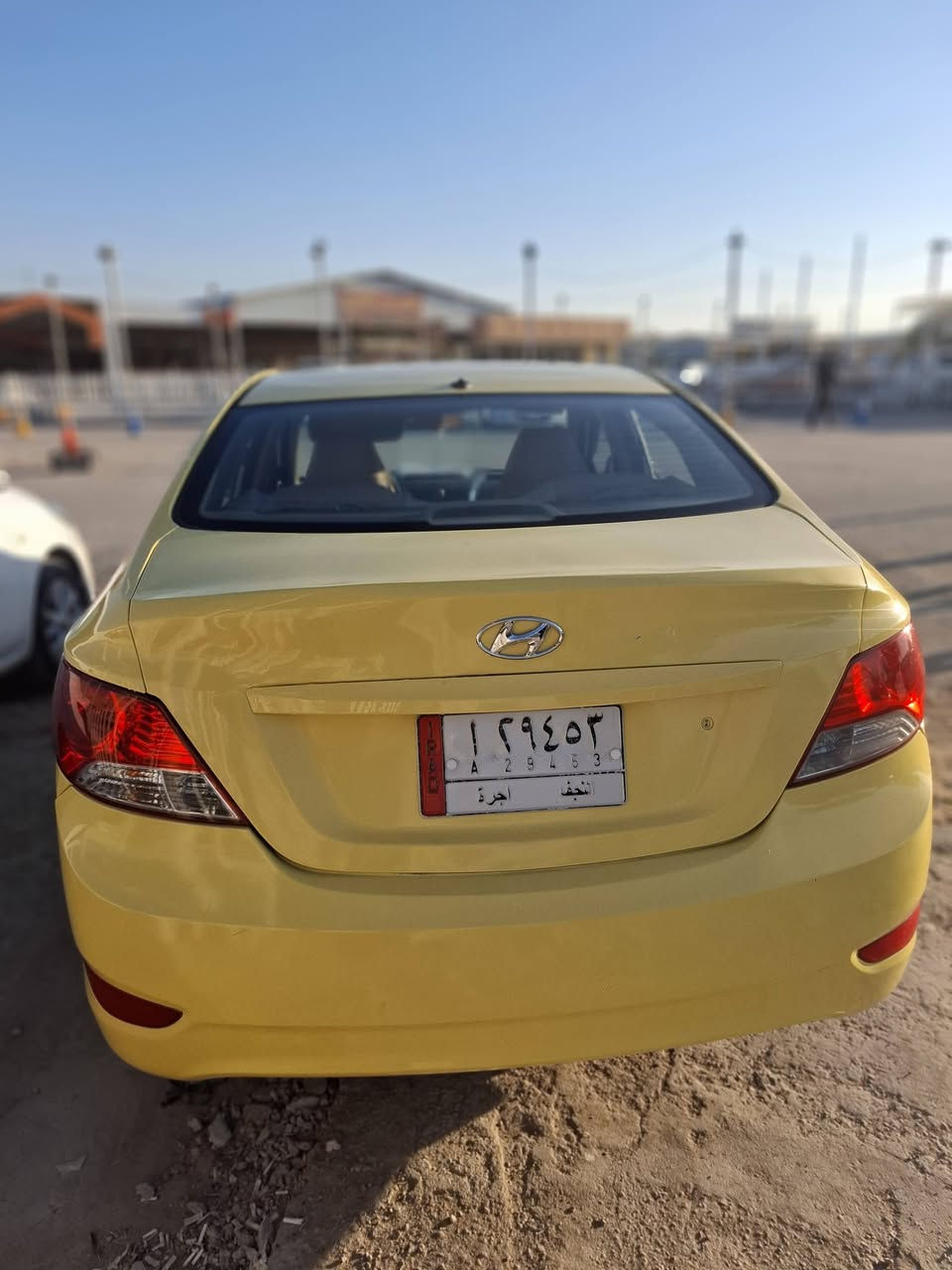 سلام وعليكم هونداي اكسنت للبيع موديل 13 مكينا 1600 تبريد شغال مكفولة من الضربه معروضه ب ٧٤ قابل للتفاوض مكان السيارة بنجف هذا رقمي اتصل للستفسار ***********
