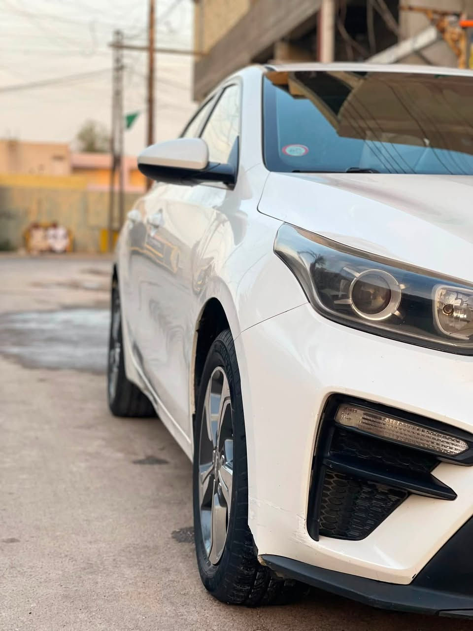 السلام عليكم كيا سيراتو 2019 خليجي السيارة مكفولة من الضربة والصبغ بيها
شخوط قليل مكحلهن
مكينة 1600
حساس خلفي
كامرة
اربيل بسمي
ماشية 127 الف
عارضها
بغداد المشتل
•.•
C
132
***********
