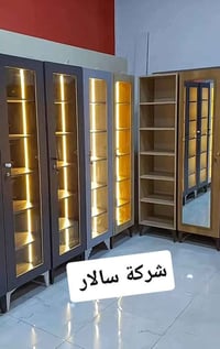 فاترينا تركية مع انارة  130 الف للتحف للعطور للكتب باب اول وليس التقلي...