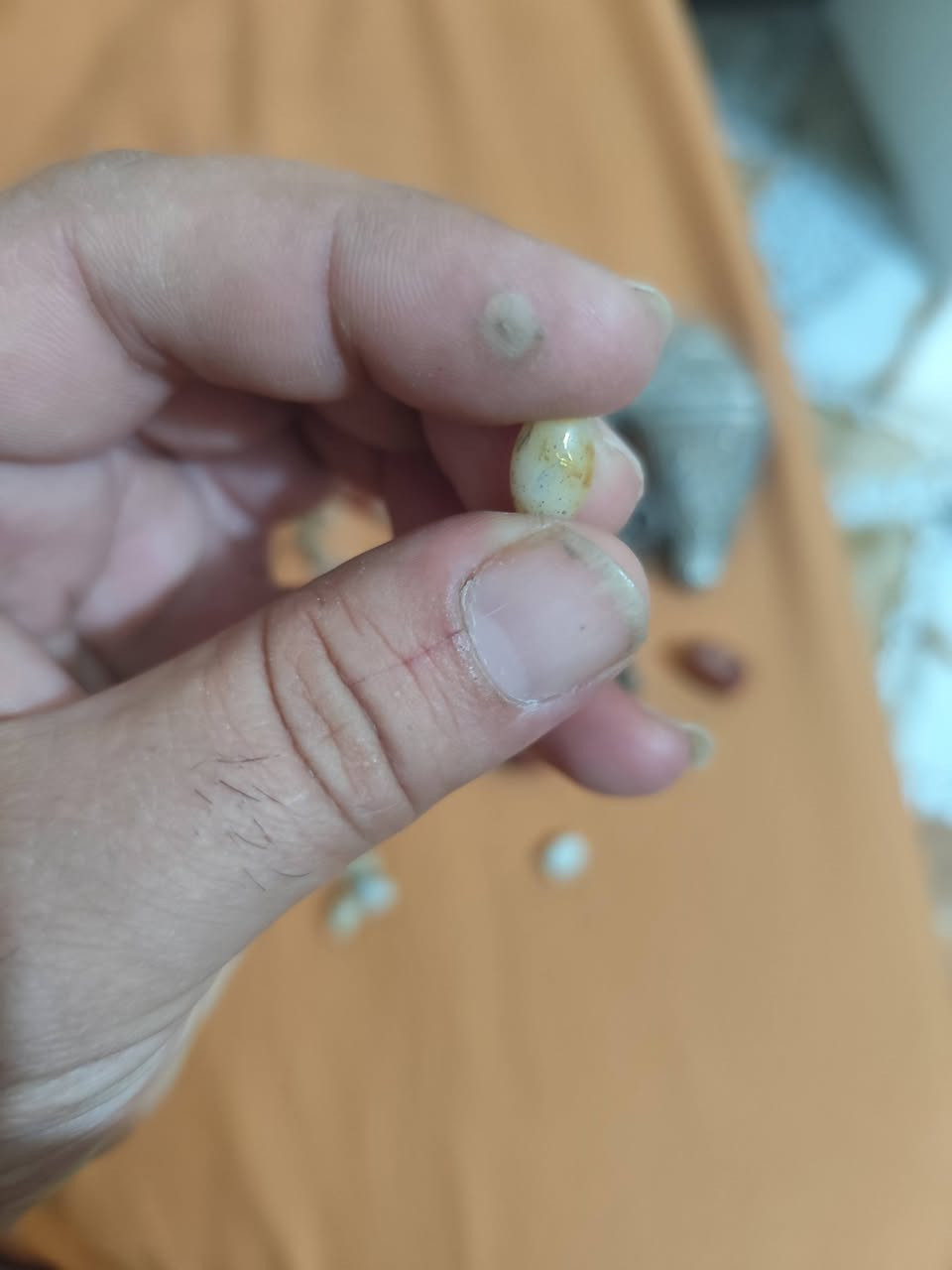 فضه خابط.مع احجار كريمه اصلي.وخرز مطعمه بخيوط ذهب.قيم وخذ لاتكسر بالسعر.مكاني بابل .
