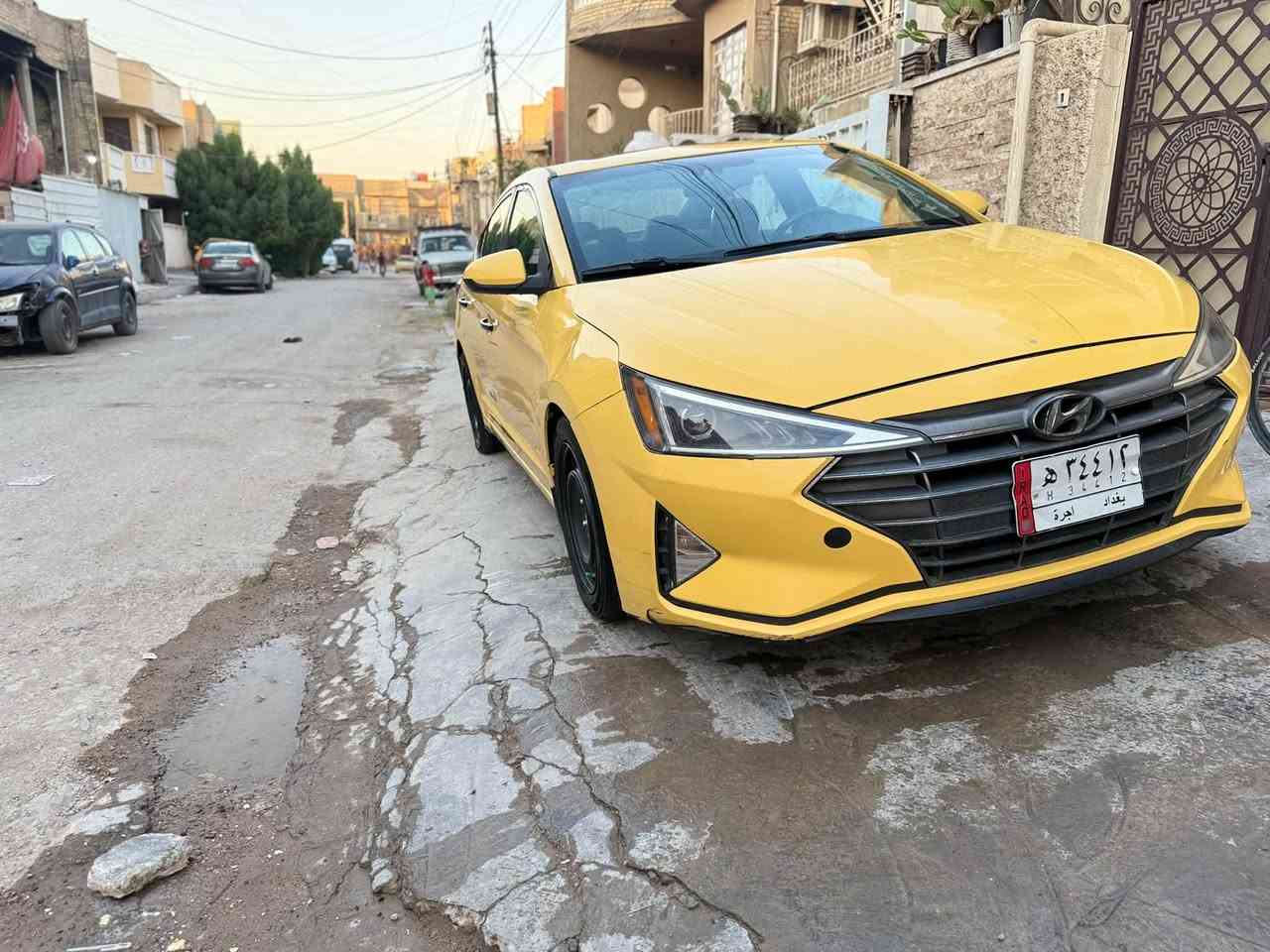 السلام عليكم النتره 2020وارد امريكي ماشيه 87رقم بغداد موصفات فول مصفره هيئه وغرامات السياره ما مشتغله تكسي مال بيت من امريكه عل ادينه تخم تايرات جديد باتري جديد سياره جاهزه اي نقص ما بيهه 
العنوان بغداد الامين سكينه 
مراوس بخصوصي حسب القناعه 
الاستفسار *********** ما متواجد عل نت شراي يتصل ودلل
