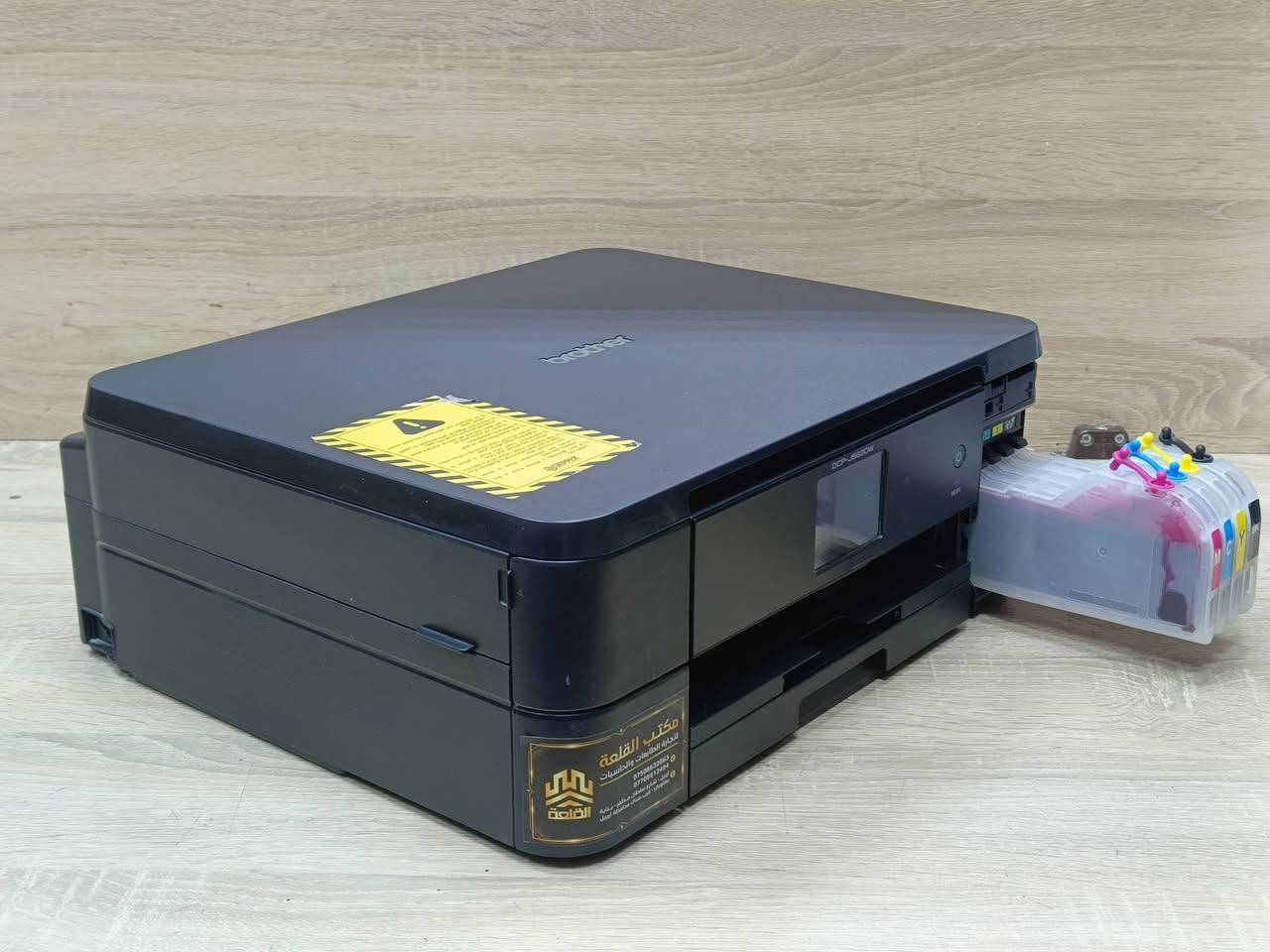 طابعة براذر موديلDCP-J562DW مستعمل بحالة ممتازة بأخبار خارجية تطبع 5000 ملون و 6000 اسد وابيض سعر الحبر 10 الف لكل اللوان حبر سائل سرعة الطباعة 9 ملون 12 اسود وابيض طباعة بوجهين دوبلكس تحتوي علىWIFIيمكن ربطها على موبايل وتابلبت ولابتوب كما تحتوي على منفذ USB فلاش وميموري كارت و امكانية طباعة صور استنساخ طباعة سكنر 🚦سعر الطابعة 150 الف 🚦مع كيبل كهرباء وكيبل كومبيوتر وقرص تعريف.
‏للطلب *********** - ***********
‏يوجد توصيل لكل المحافظات نسبة نظافة الجهاز 90% ضمان تشغيل وفحص. 
‏#طابعتي
‏#الصفوة
