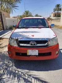 هايلوكس • ٢٠١٠ • الانبار