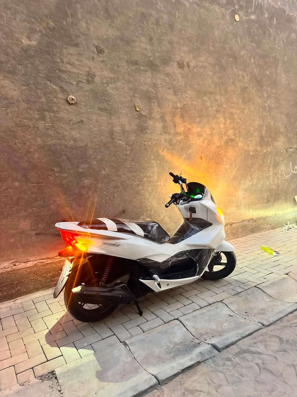 Pcx 2الجيل ال
الدراجة خير من الله 

مكينه مكفوله كهربائيات كله جاهز 

دهن جديد دهن اكسل جديد فيت بم أبلك كله جديد

الدراجة ما ناقصها شي ع الوضع البلادي 

منفيس او مكاتبه اصوليات

المكان بغداد حي أور 

السعر مليون او 500

للاستفسار ***********
