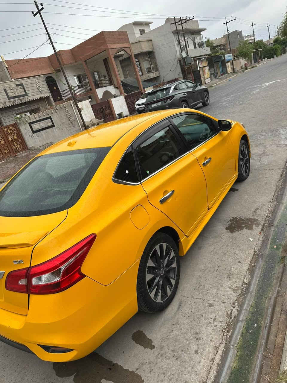 نيسان سنترا للبيع موديل 2018 رقم كركوك مشروع وطني شرط التحويل نقابه مصفره محرك 18 كير ومحرك ما مفتوح بيها بطاقه بنزين فول مواصفات اكلين ضرره بس الدعاميه امامي بدون ضرر بدون تبديل بدون معجون سعر 88 ورقه هذا رقمي*********** مكان سيارة كركوك سياره جاهز من كل شيء نقص ما بيه
