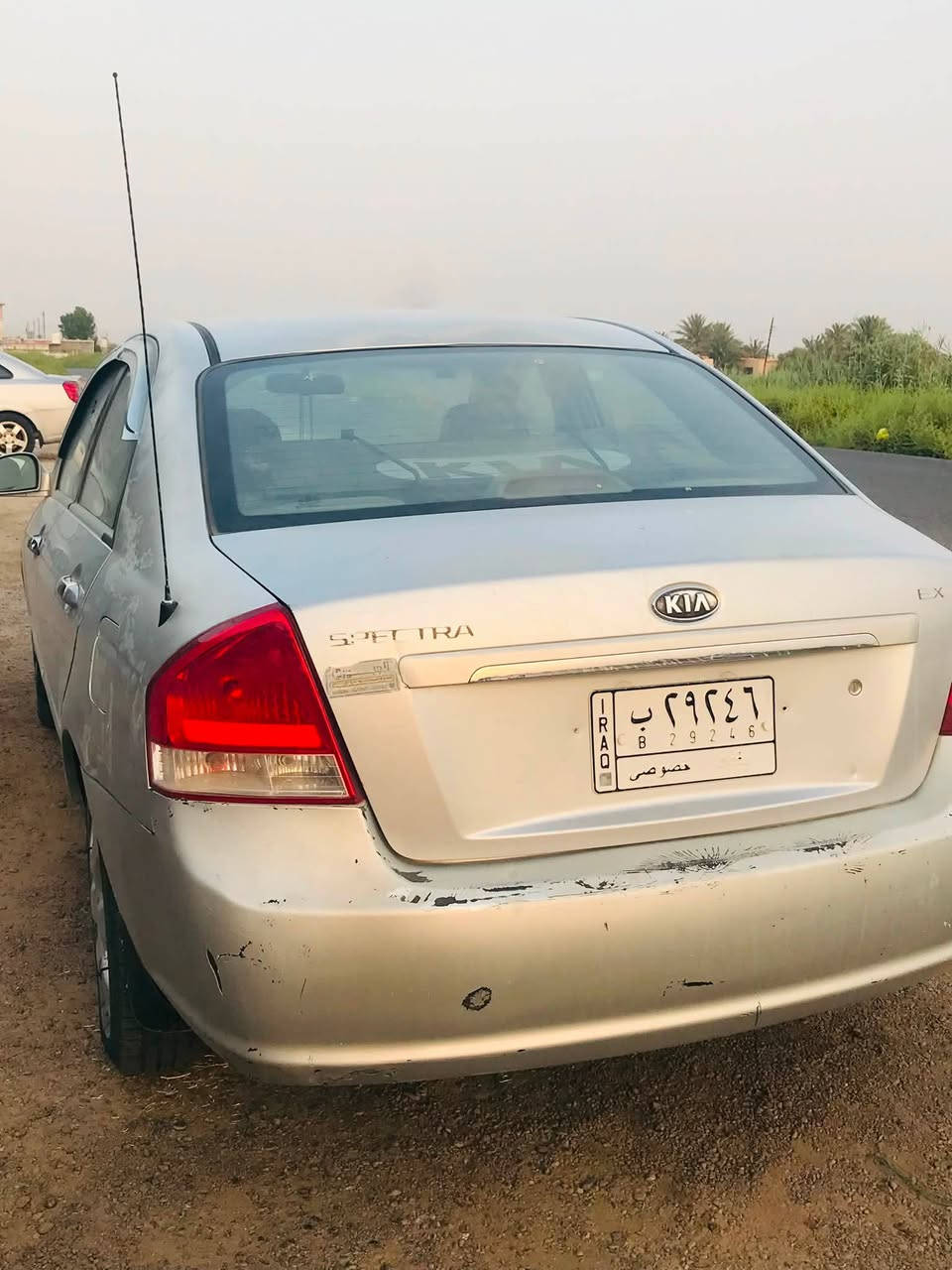 سبكترا ٢٠٠٧ أمريكي 🇺🇸 
محرك ٢٠٠٠ 
سيارة جاهزة خير من الله من تبريد محرك گير كهربائيات السيارة بلادية بدون صبغ عدا الضربة بالجاملغ الخلفي 
مكاني / ابو غريب 
الشراي خاص او الاتصال ***********
