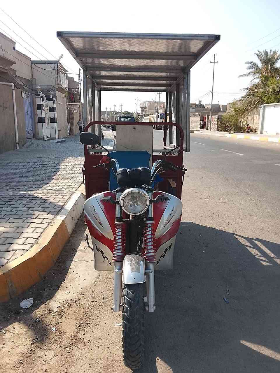 السلام عليكم ستوته للبيع بدون كلاش اوتوماتيك اوراق كامله نظيفه كل شيء شغال كهربائيات شغاله السعر واحد وربع وبيها مجال الرقم ***********
