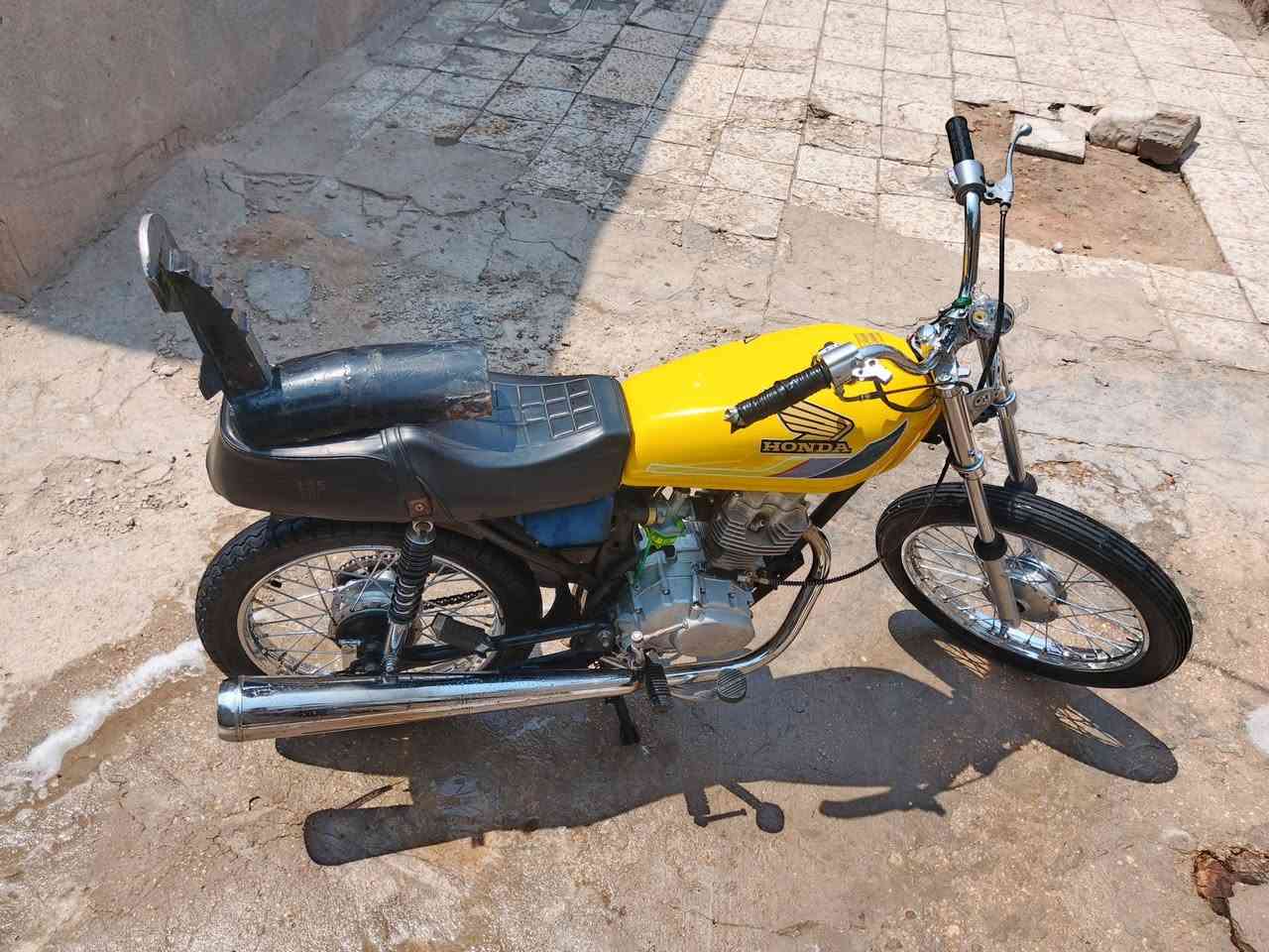 سلام عليكم ربعا كير البيع مديل المحرك 19 ولشاصي20
وراق اصولي وكيل ال عارضي السعر 450وبيه ماجال قليل
***********
