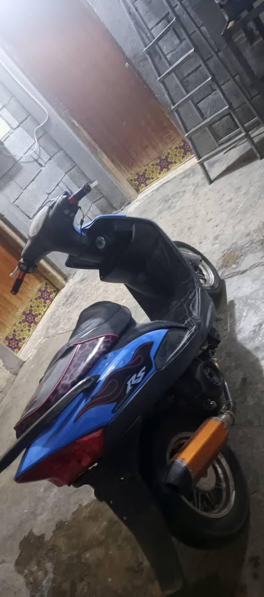 ماكس عدله للبيع الدراجه مزوعه تزويد كلجات wf ويل نجمه شيال رياضي RGS صدر امامي رياضي 
السعر 425 وبيها مجال
 مستعجل وهذا رقمي ***********
 المو شراي لا يراسلني

