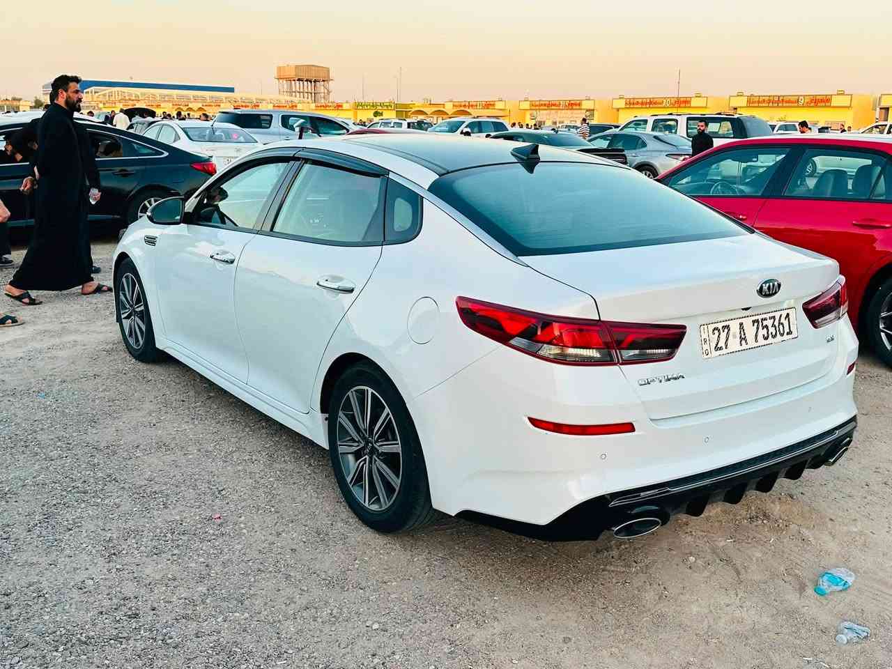 السلام عليكم !!كيا اوبتيما2019وارد أمريكي صور الحادث بالمنشور فول فول  واحد على واحد مكينه كير مامفتوحات وضع الشركه حداده تبريد كفاله السعر 151 وبيهه مجال السياره بسمي !!مكان السياره !!البصره !! المدينه!!***********
