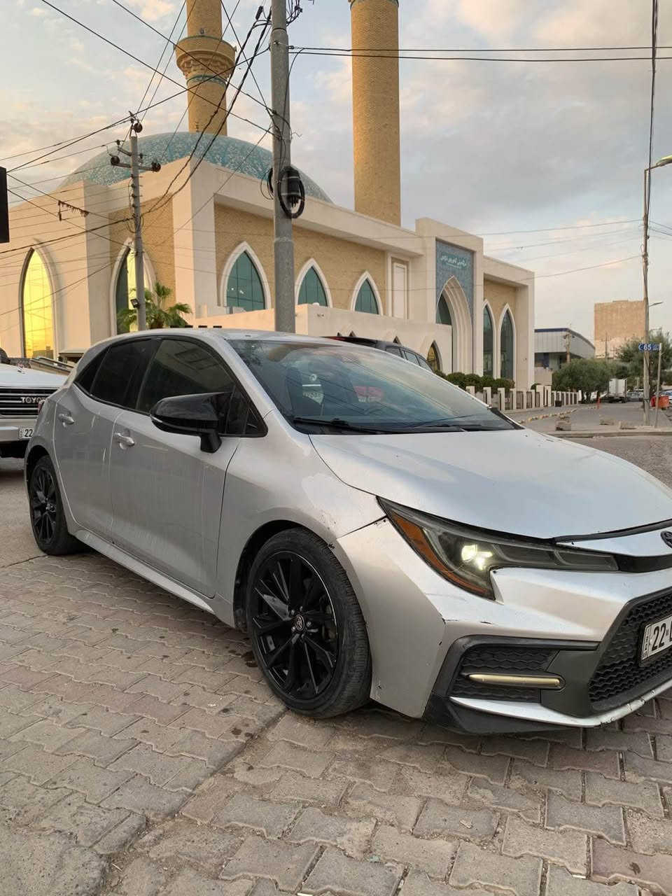كورولا ٢٠٢٠ • هاتشباك امريكي • ١١٨٠٠٠ كم