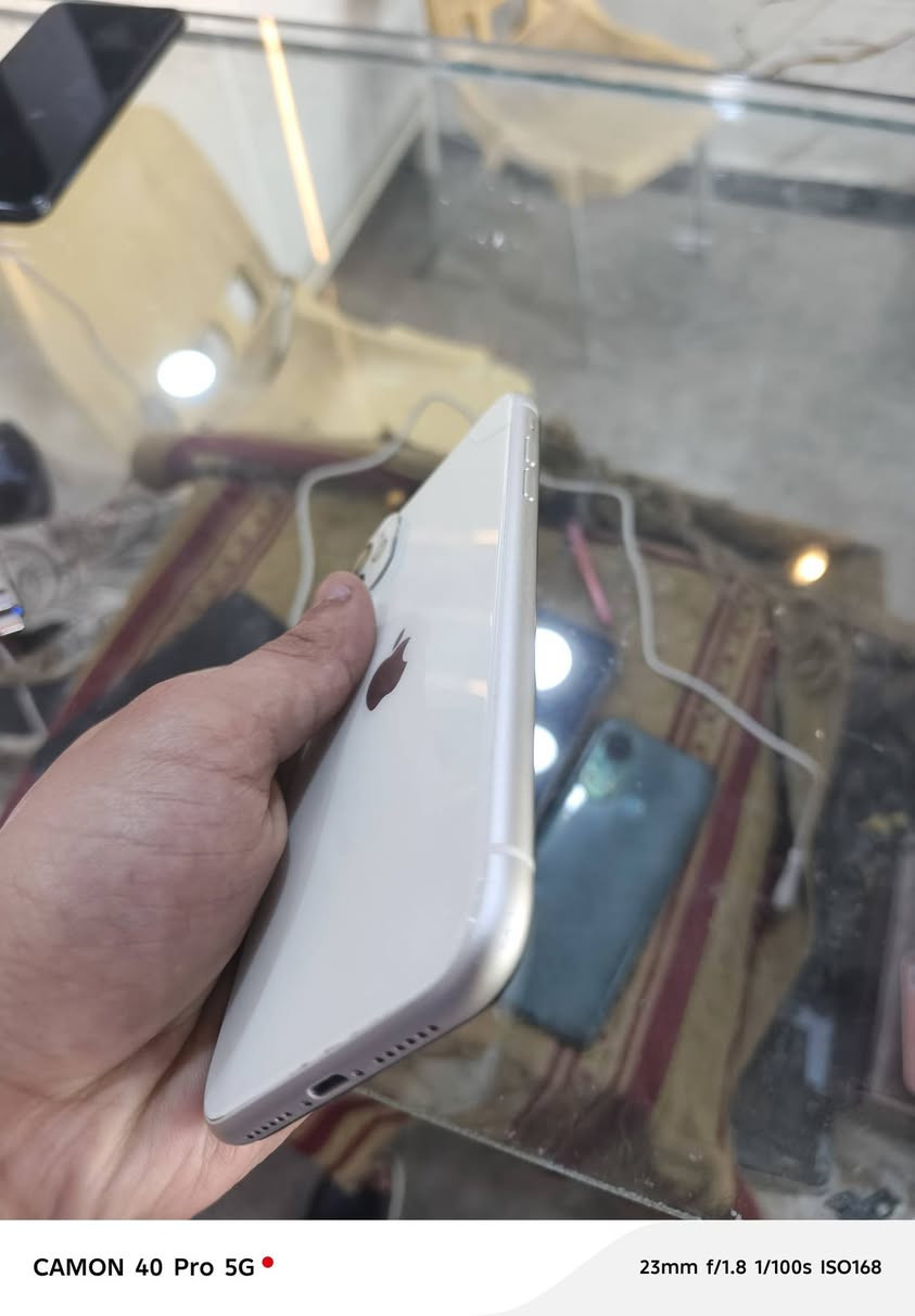 11 عادي 

مبدل شاشه + فيس أيدي ما يشتغل 
لباقي كله شغال 

ذاكره 128
بطاريه 76

سعره 160 

مكاني أبو غريب حي الرسالة 

***********
***********

