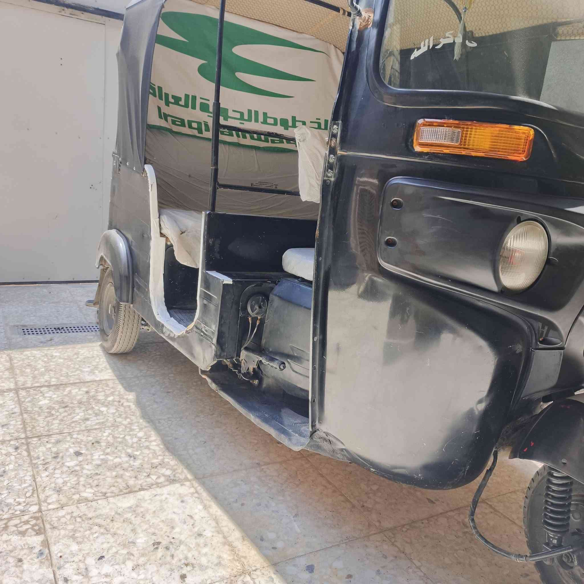 السلام عليكم تكتك للبيع موديل 18أوراق المصطفى أصلية تكتك محرك كير اكسن خير من الله المحرك مكفول لاتبخير ولا تنقيص مكفوله من الضربه والصبغ فقط الدوس معمرات كهربائيات شغاله لايت زنون ثلجي السعر 4مليون او بيه مجال العنوان بغداد العبيدي الرئاسه شارع عشرين موبايل ***********
