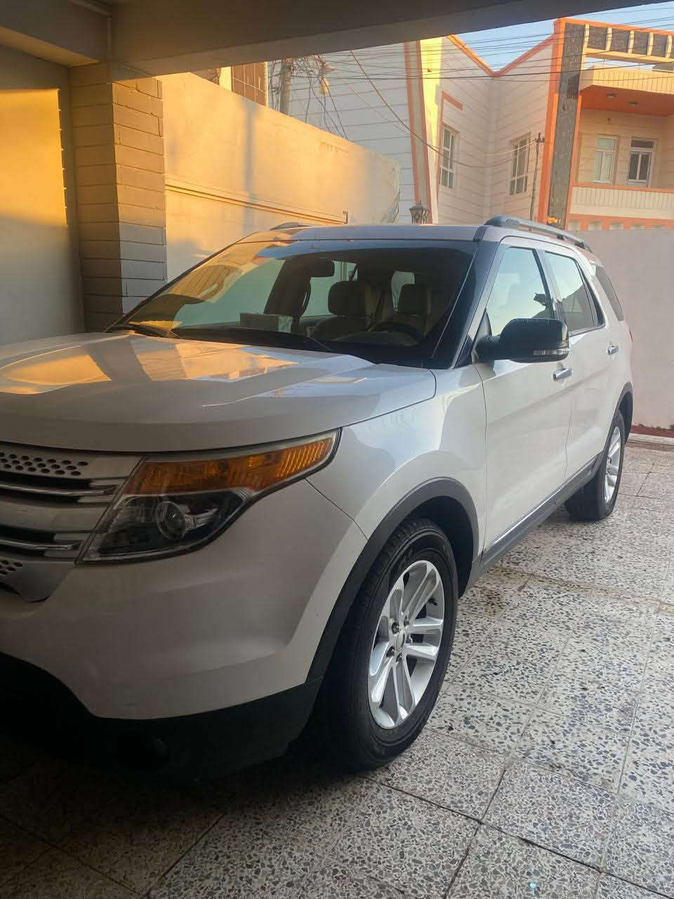 فورد اكسبلور 2013 وارد خليجي
محرك 3.5 
رقم بغداد مشروع وطني 
ماشيه 100 الف km
مواصفات xlt بانوراما/شاشه سوني /4WD
 بدون صبغ بيها كم شخط وبارد 
السياره نظيفه وممتعوبه
مكانها الانبار-الفلوجه 
السعر ١٦٠ 
‭***********
