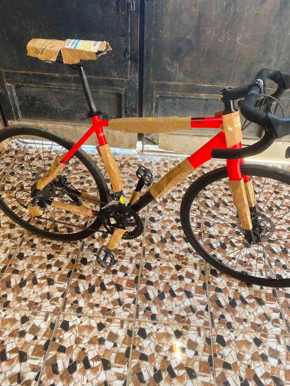 🚲 للبيع باسكل هيلاند 🇺🇸

باسكل Hiland أمريكي 🇺🇸 من شركة Tizab، مشتريه جديد وصار إله تقريباً شهر واحد، والاستخدام كلش خفيف وحالته حلوة جداً.

🔹 الشركة: Hiland 🇺🇸
🔹 الحالة: شبه جديد
🔹 مدة الاستخدام: شهر تقريباً
🔹 الجرتبي: كلش حلو ومريح بالسياقة
🔹 مناسب للشارع والمسافات الطويلة، وسياقته سلسة ومريحة.

⚠️ الملاحظة الوحيدة:
التبديل الأمامي ما يبدّل ويحتاج تصليح بسيط، والتصليح ما يكلف أكثر من 10 آلاف تقريباً.

عدا هاي الملاحظة، الباسكل نظيف وحالته ممتازة وما بي مشاكل تذكر.

💰 السوم للجادين فقط، والبيع بسبب الحاجة.مكاني ديالى كنعان وتساب وخاص موجود *********** توصيل موجود وعل فحص
