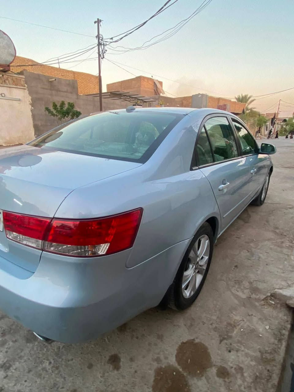 سوناتا ٢٠٠٨  وارد امريكي. فول مواصفات اليبل واحد. مصبوغه عام. تبديل جاملغ ايسر وبنيد.   سلايد كشن كهرباء، ٦سرندر. بغداد انكليزي بسمي  ماشيه ١٨٦ الف. غرفته جديدة   مابيه نقص.  مكاني بغداد. للسعر ٩٠ 
رقم الهاتف ***********
