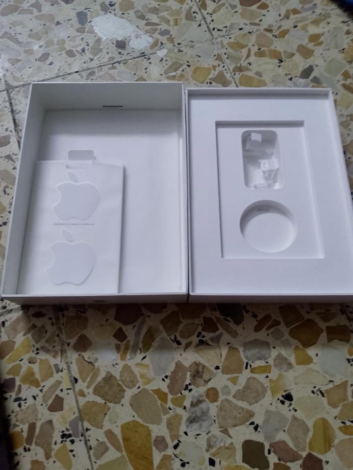📱 للبيع iPad 9 - 64GB
✅ السعة: 64GB
✅ الجهاز نظيف جدًا
✅ جميع الوظائف شغالة 100%
✅ الشاشة مبدلة فقط، وما بيه أي مشاكل

💰 السعر: 275 ألف دينار
بيه مجال للشراي.

📍الموقع: بغداد

للتواصل واتساب فقط: ***********
