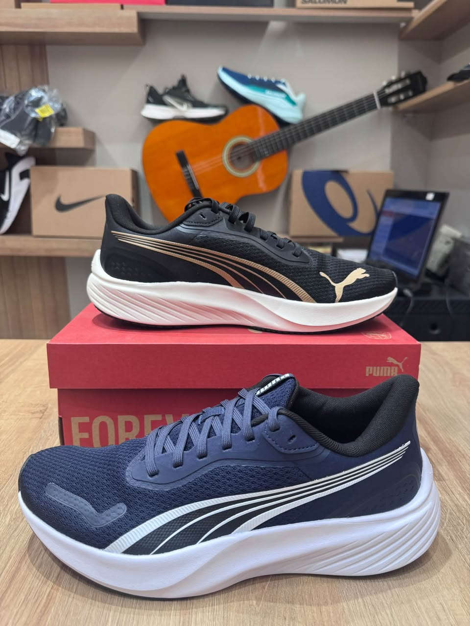 👟 PUMA BONUS LITE

🔥 حذاء رياضي رجالي بتصميم عصري وأنيق، يجمع بين الخفة والراحة للاستخدام اليومي.

🖤 الأسود: قياسات 41 – 42 – 43
💙 النيلي: قياسات 42 – 43

☁️ نعل مريح وسميك
🪶 تصميم خفيف ومناسب للمشي والمشاوير اليومية
✨ شكل رياضي أنيق وسهل التنسيق

📲 للطلب والاستفسار: ***********
📸 Instagram: zeyad.brand
🎵 TikTok: @zeyad.brand
📘 Facebook: زياد براند للوكالات العالمية
