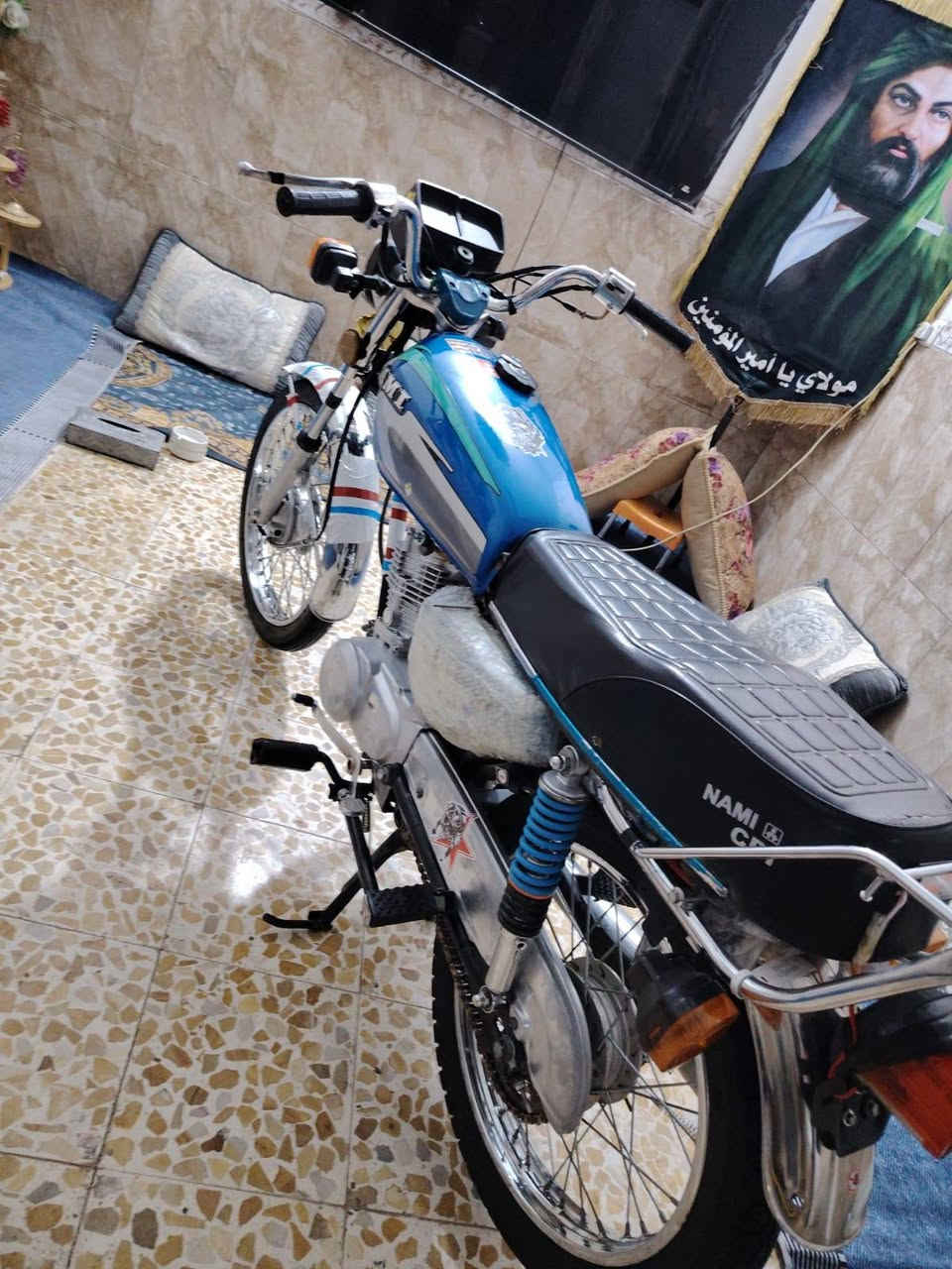 سلام عليكم 4كير للبيع شاصي أصولي تعمير 26 دراجه مكفوله كافله عامه كله ع ايدي دراجه جديده مكاني كربلاء أمن داخلي سعر 900او بيه مجال ملاحضه اكفلك الترقيم يعني اوراق أصولي 
الهاتف ***********

