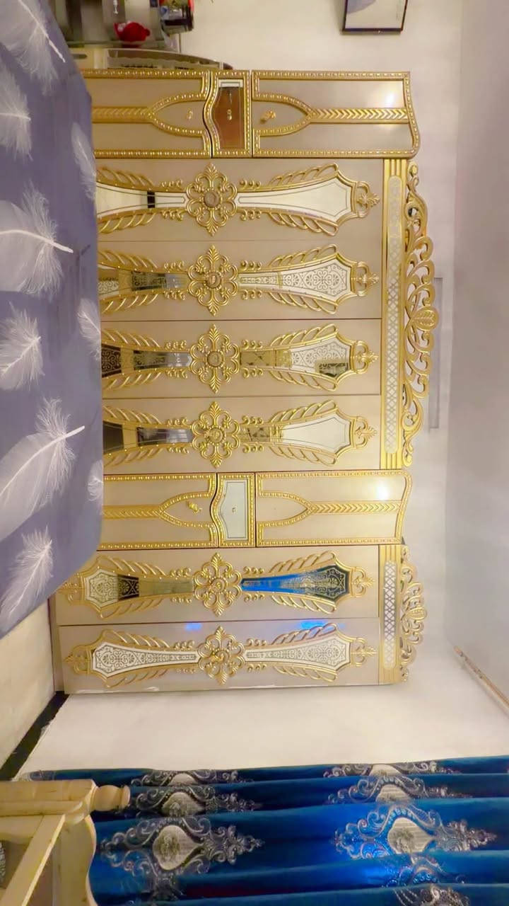 سلام عليكم عندي غرفه نوم تركيه نضيفه سعر مناسب 

يحب يشتري يتصل على هذا رقم ***********
