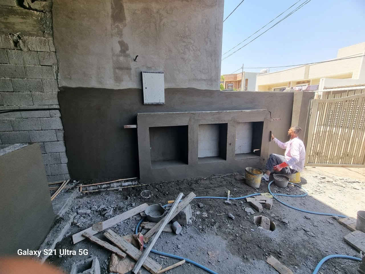 دار للبيع
الموقع فرع مطعم اوكسجين كيعان حجي حازم سند ٢٥
المساحة ١٥٠ متر الواجهه ٧ ونص 
طابقين 
الطابق الاول يحتوي على استقبال ومطبخ بارد  ومطبخ حار غرفة نوم مجمع صحيات  وصاله 
الطابق الثاني ٣غرف نوم وصحيات 
البيت ملبوغ من الخارج ومأسس كهرباء ومجاري وبواري ماء ودكت السعر ٧٥ وبي مجال 

للاستفسار الاتصال على الرقم ***********
