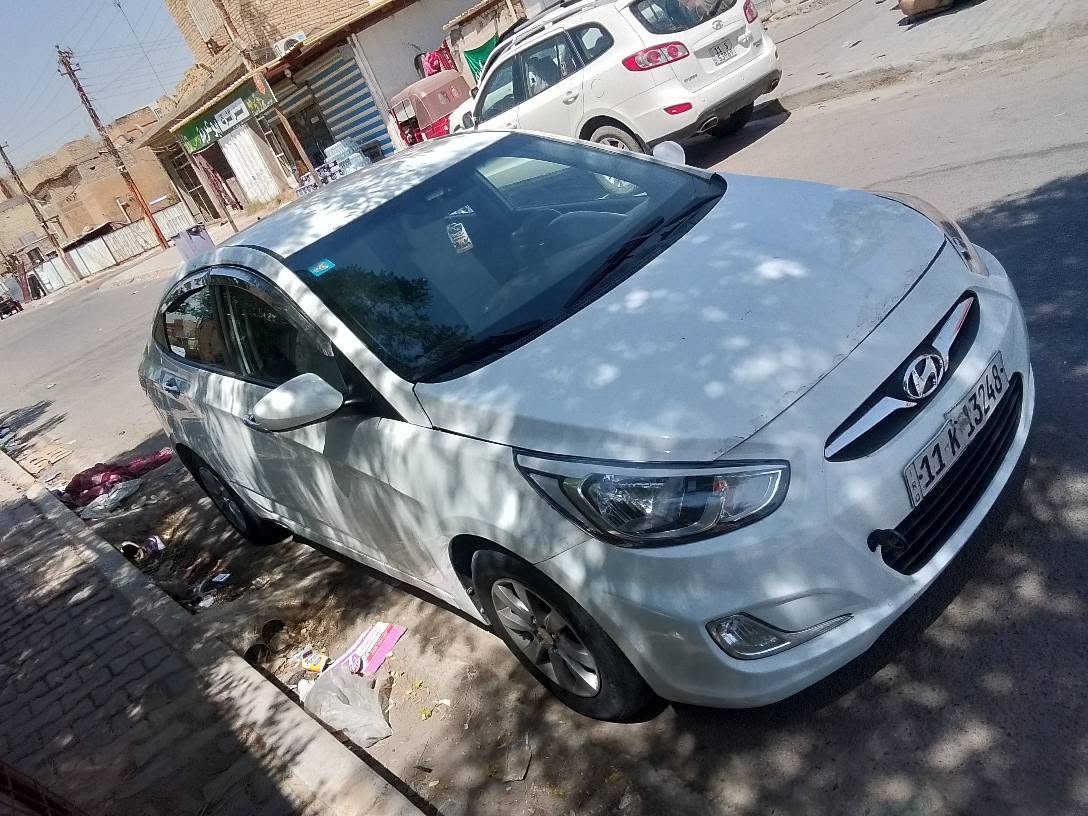 اكسنت 2016 وارد امريكي  
محرك 1600 
رقم بغداد كولهه ليبل واحد عدا الجاملغ والبنيد  رايدهه ب 72  بغداد
*********** بغداد, العراق
